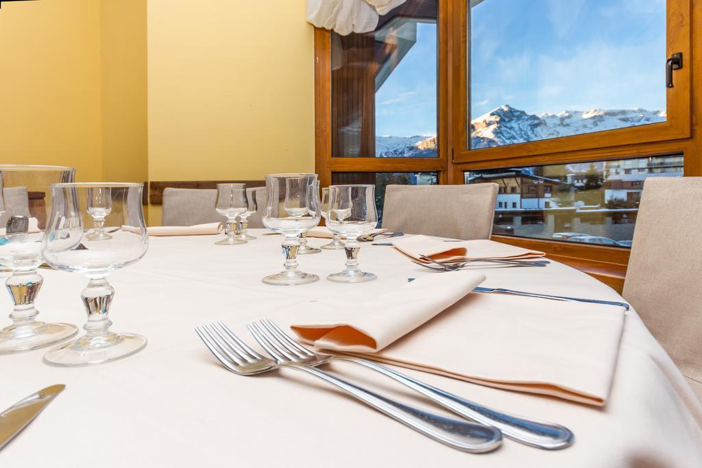 Hotel Relais Des Alpes Oulx エクステリア 写真