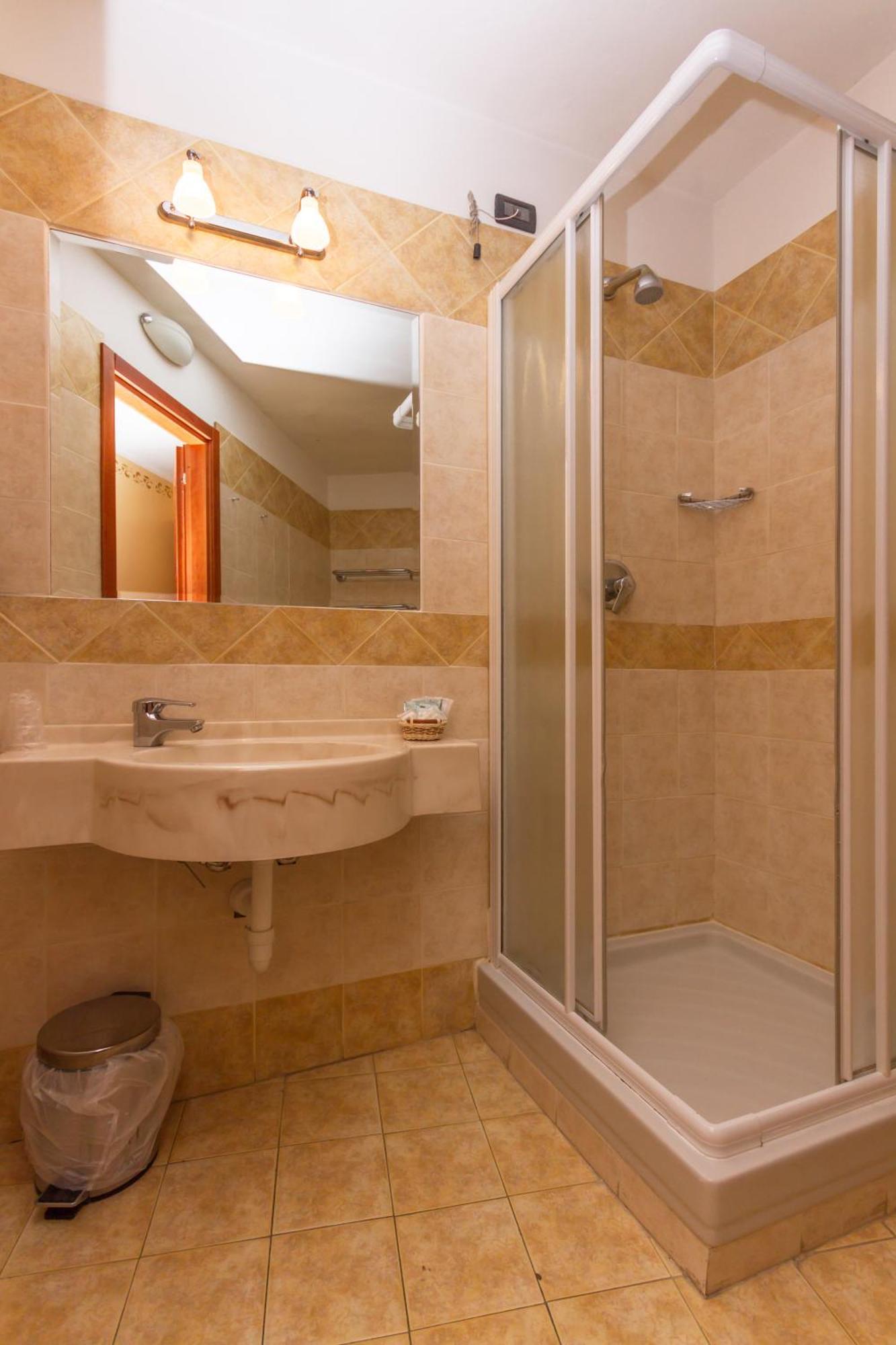 Hotel Relais Des Alpes Oulx 部屋 写真