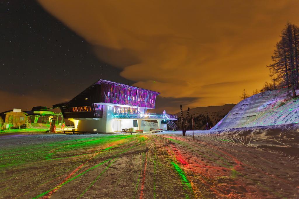 Hotel Relais Des Alpes Oulx エクステリア 写真