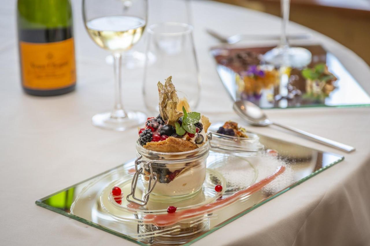 Hotel Relais Des Alpes Oulx エクステリア 写真